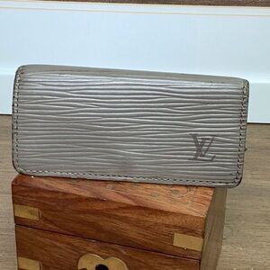 Louis Vuitton Epi Key Holder/ Key Case Taupe Leather
